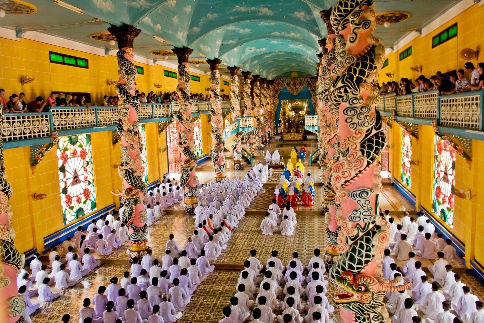 Day Tour From Ho Chi Minh: Cu Chi Tunnels, Cao Dai Temple
